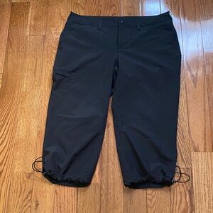 Eddie Bauer  women Dark Cargo Pants